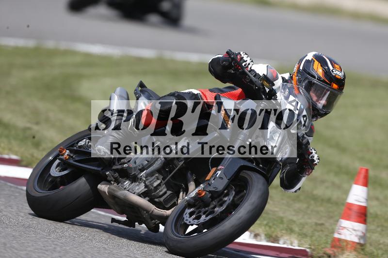 /Archiv-2025/49 26.08.2025 Cornu Master School ADR/blau-bleu/44